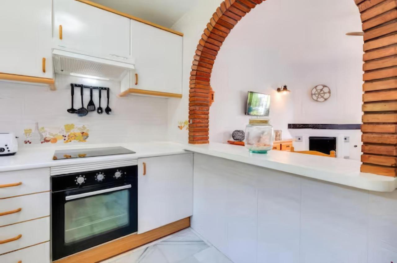 Marbella 515 Apartment Bagian luar foto
